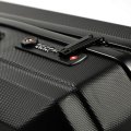 На фото Чемодан Epic Airwave (M) Black (924503)