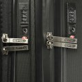 На фото Чемодан Epic Phantom SL Fastback (S) Phantom Black (925610)