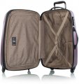 На фото Чемодан Heys Lightweight Pro (M) Green (924307)