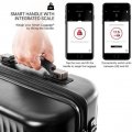 На фото Чемодан Heys Smart Connected Luggage (M) Black (925227)