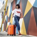 На фото Чемодан Epic GTO 4.0 (S) Firesand Orange (924543)