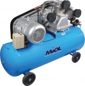 На фото Компрессор Miol 7.5Вт 220л 1000л/мин 8бар 380В (81-197)