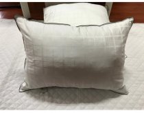 На фото Подушка Arya Бавовна 50х70 Ecosoft (8680943058423)