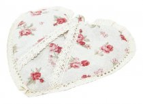 На фото Прихватка Прованс Сердце Red Rose с кружевом 18х18 см (.003712)