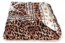 На фото Одеяло ТЕП КОЛОРИТ Овечья шерсть 200х205 см Коричневое