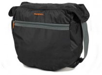 На фото Сумка на плечо Members Foldaway Shoulder Bag 14 Black (923568)