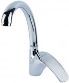 На фото Смеситель для кухни Tau SD D40 гусак ухо лат. шток на гайке (SD-4B443C)