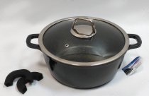 На фото Кастрюля Bohmann 24 см 3.9 л (7360 -24 MRB ВН)