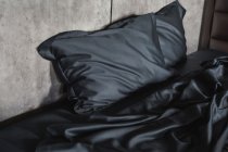 На фото Постельное белье Owl Black Stone 200х220 евро (SB00-0055)