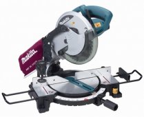 Торцовочная пила Makita MLS100 1.5 кВт 255 мм (32802) На фото Торцовочная пила Makita MLS100 1.5 кВт 255 мм (32802)