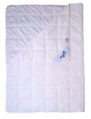 Одеяло Billerbeck Корона легкая Овечья шерсть 200х220 см Белое (0109-12/03) На фото Одеяло Billerbeck Корона легкая Овечья шерсть 200х220 см Белое (0109-12/03)