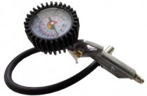 Пистолет для подкачки колес с манометром Airkraft (STG-08) На фото Пистолет для подкачки колес с манометром Airkraft (STG-08)