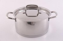 На фото Кастрюля Fissman West 18x9 см/2.2 л со стальной крышкой (SS-5252.2.2)