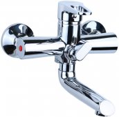 Смеситель для ванны Aquatica HK D35 гусак прямой 150мм дивертор встроенный картриджный (HK-2C130C) На фото Смеситель для ванны Aquatica HK D35 гусак прямой 150мм дивертор встроенный картриджный (HK-2C130C)