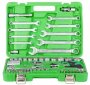 На фото Набор инструментов Intertool 1/2" & 1/4" 82 еденицы Cr-V (ET-6082SP)
