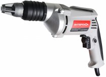 На фото Шуруповерт электрический Интерскол Ш-8/700ЭР