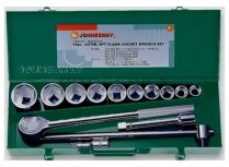 На фото Набор торцевых головок Jonnesway 3/4"DR 22-50 мм 15 шт (S04H6115S)