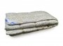 На фото Одеяло Leleka-Textile Аляска Овечья шерсть 200х220 см