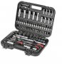На фото Набор инструментов Intertool 1/2" & 1/4" 110 едениц Cr-V (ET-8110)