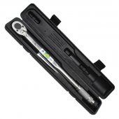 На фото Динамометрический ключ Intertool 3/8", 7-105NM (XT-9003)