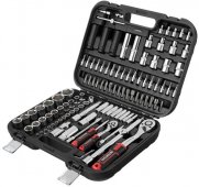 На фото Набор инструментов Intertool 1/2" & 1/4" 111 едениц Cr-V (ET-8111)